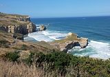 Spektakulär: Tunnel Beach bei Dunedin!
